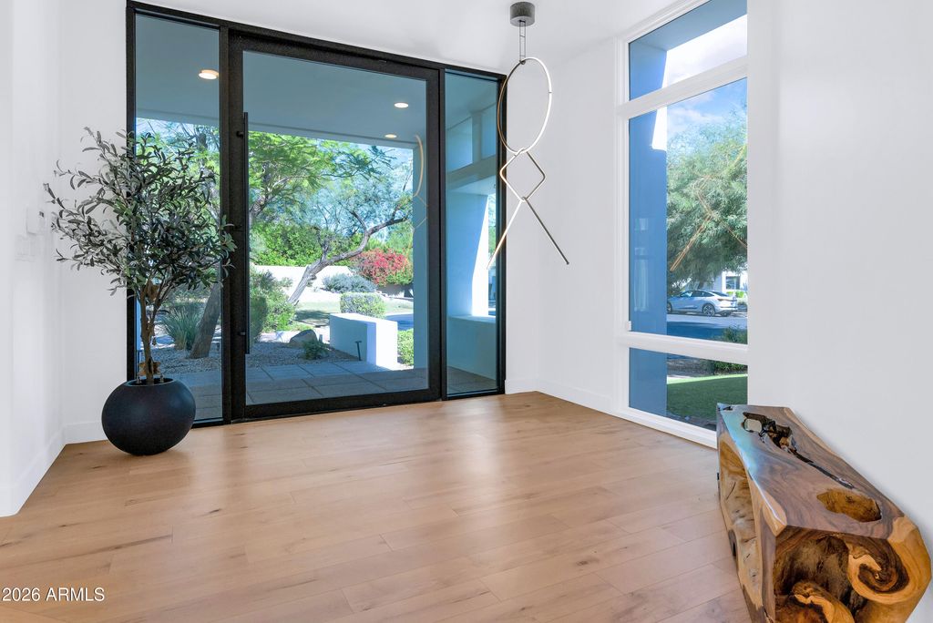 4627 E SANNA Street, Phoenix, AZ 85028 — photo 4