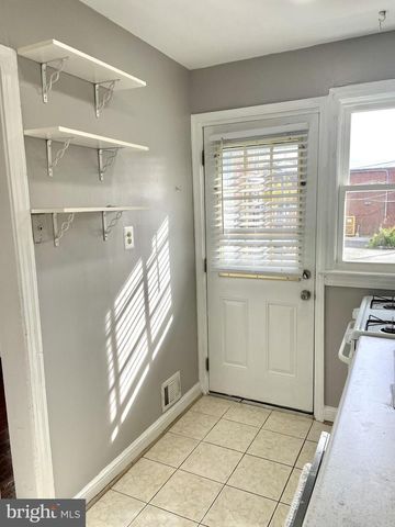 565 E NELSON AVE, Alexandria, VA 22301