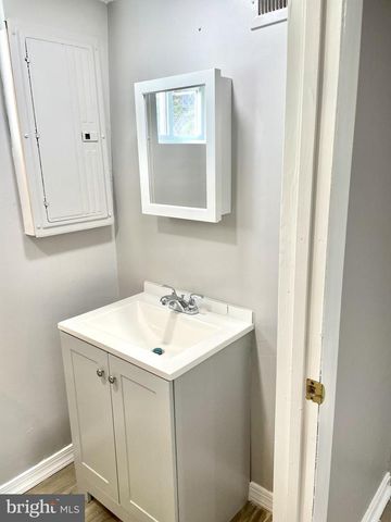 565 E NELSON AVE, Alexandria, VA 22301