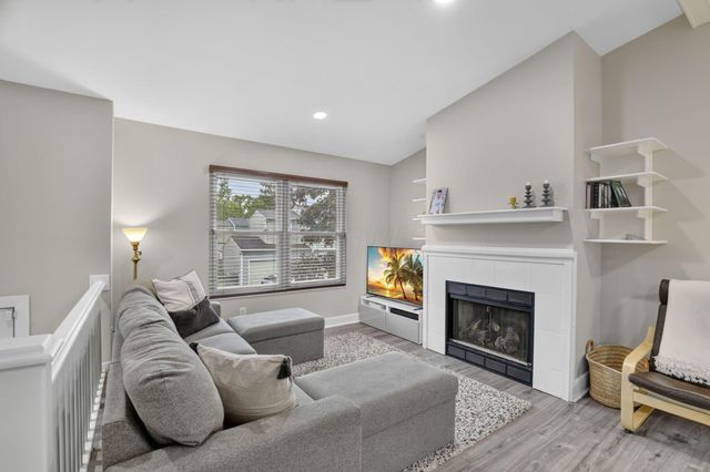7606 Moorlane Drive, 77, Worthington, OH 43085