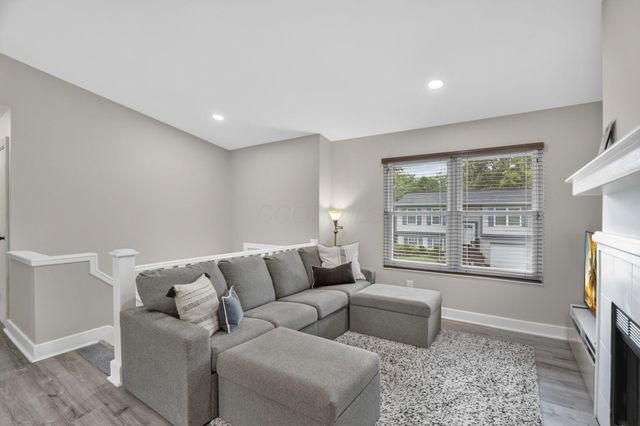 7606 Moorlane Drive, 77, Worthington, OH 43085