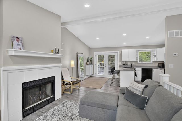 7606 Moorlane Drive, 77, Worthington, OH 43085