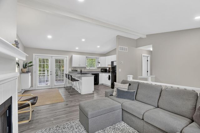 7606 Moorlane Drive, 77, Worthington, OH 43085