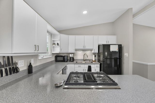 7606 Moorlane Drive, 77, Worthington, OH 43085