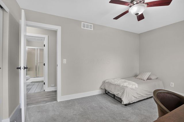 7606 Moorlane Drive, 77, Worthington, OH 43085