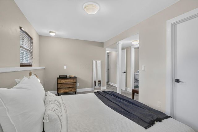 7606 Moorlane Drive, 77, Worthington, OH 43085