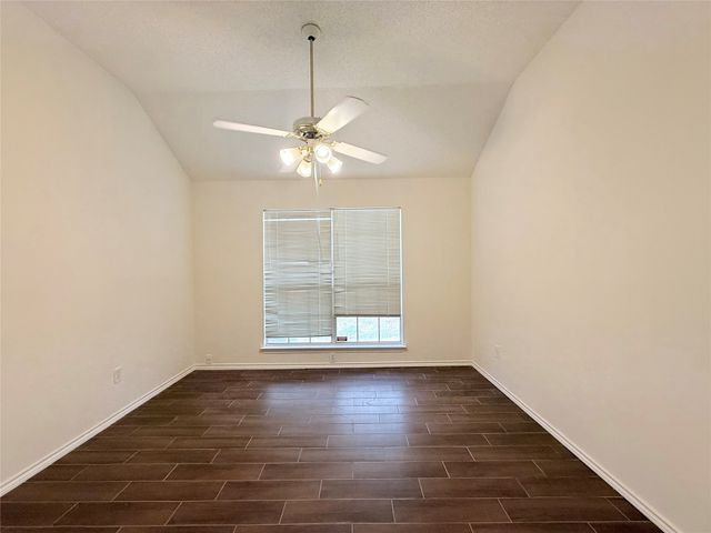 4512 Queenswood Drive, Grand Prairie, TX 75052