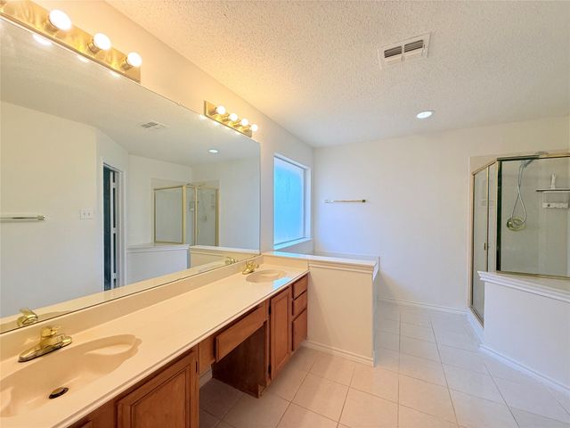 4512 Queenswood Drive, Grand Prairie, TX 75052