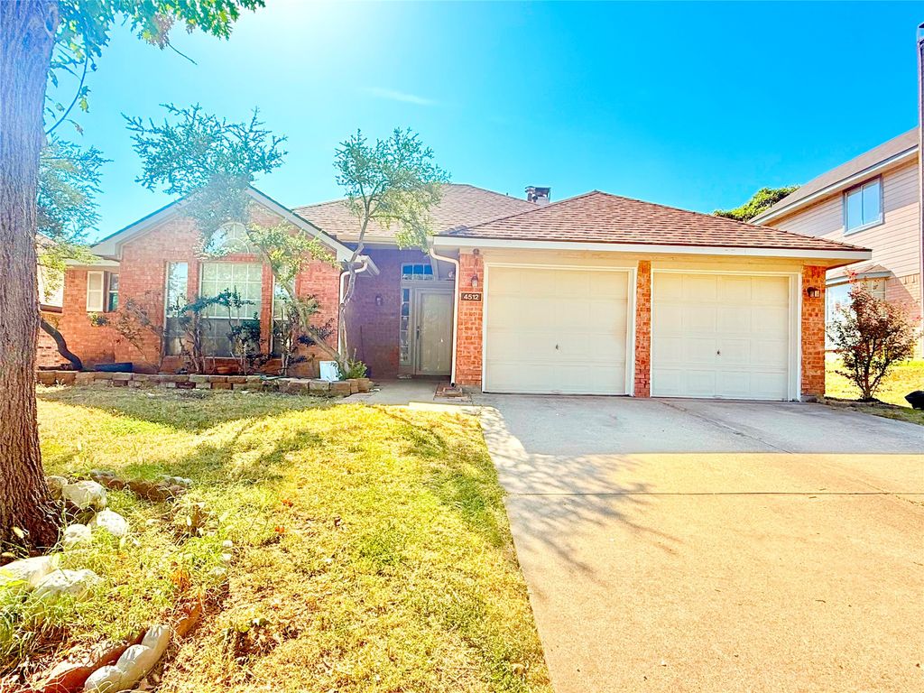 4512 Queenswood Drive, Grand Prairie, TX 75052
