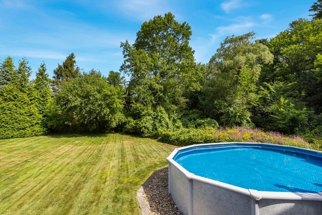 18 Symonds Way, Reading, MA 01867