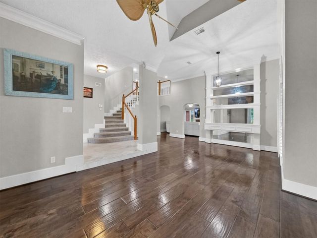 14819 Redwood Bend Trail, Houston, TX 77062