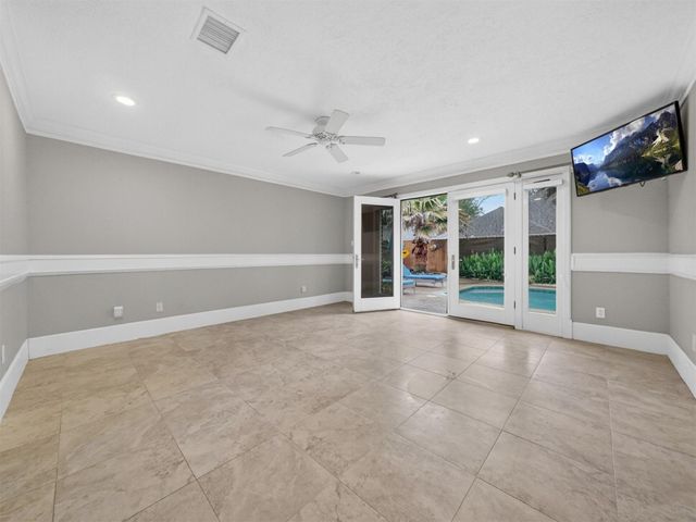 14819 Redwood Bend Trail, Houston, TX 77062