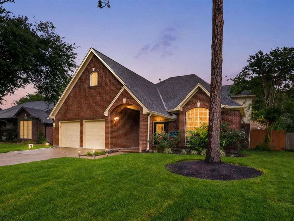 14819 Redwood Bend Trail, Houston, TX 77062