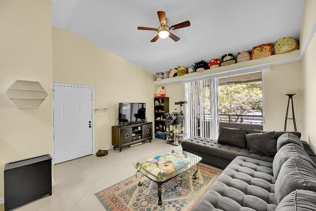 931 Lyons Road 4201, Coconut Creek, FL 33063