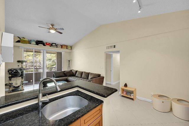 931 Lyons Road 4201, Coconut Creek, FL 33063