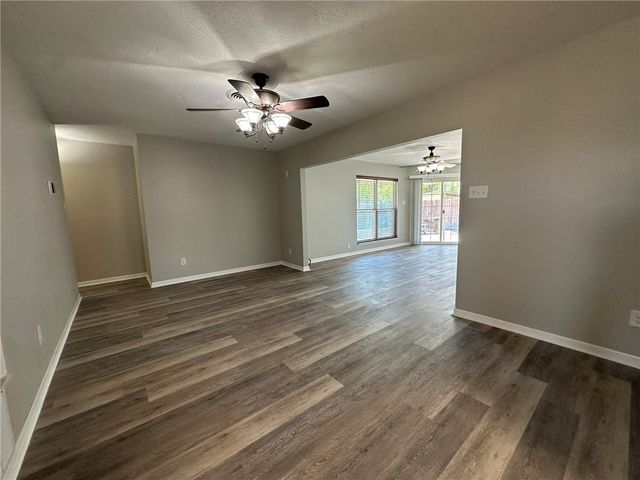 1123 Orion Dr, Portland, TX 78374