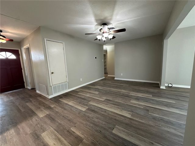 1123 Orion Dr, Portland, TX 78374