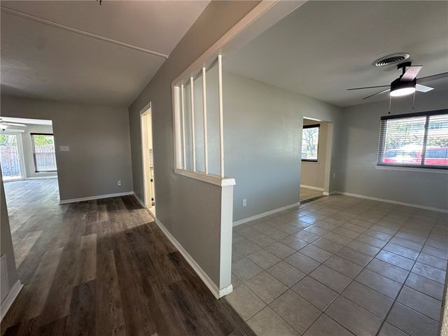 1123 Orion Dr, Portland, TX 78374