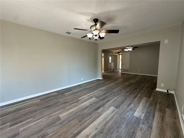 1123 Orion Dr, Portland, TX 78374