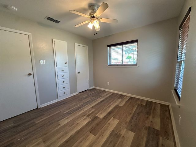 1123 Orion Dr, Portland, TX 78374