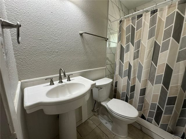 1123 Orion Dr, Portland, TX 78374