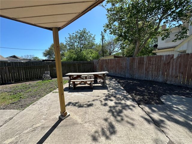 1123 Orion Dr, Portland, TX 78374