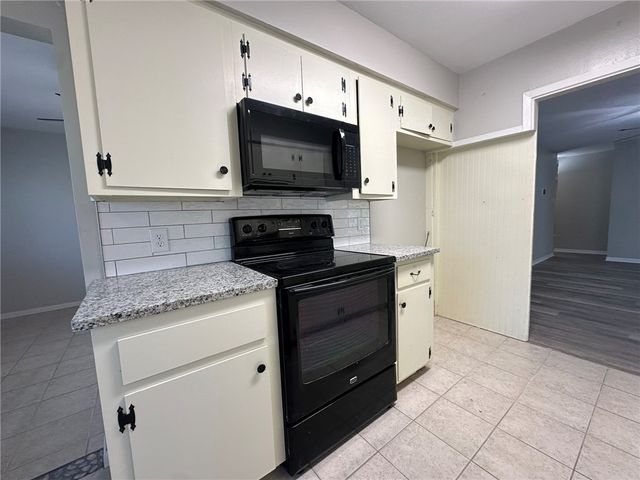 1123 Orion Dr, Portland, TX 78374