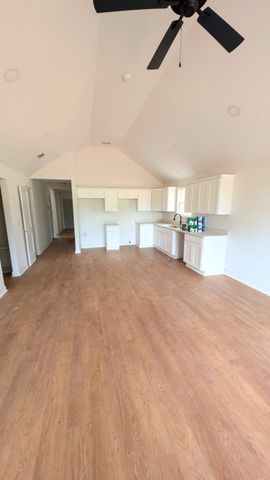 4320 Camden Highway, Dalzell, SC 29040