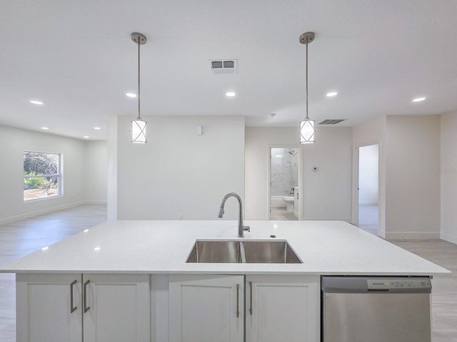 1355 9TH AVENUE, Deland, FL 32724