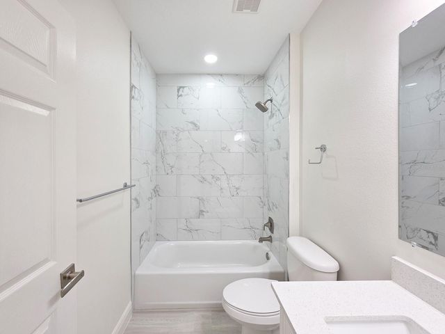 1355 9TH AVENUE, Deland, FL 32724