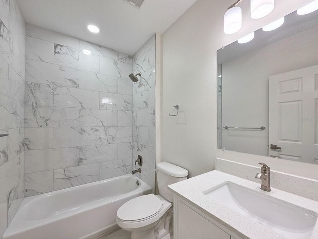 1355 9TH AVENUE, Deland, FL 32724