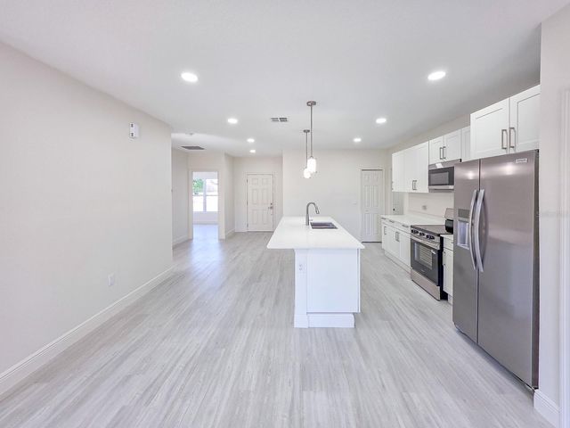 1355 9TH AVENUE, Deland, FL 32724