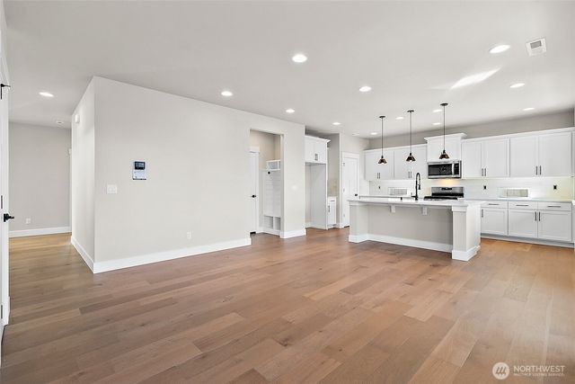 14228 SE 284th Place, Kent, WA 98042