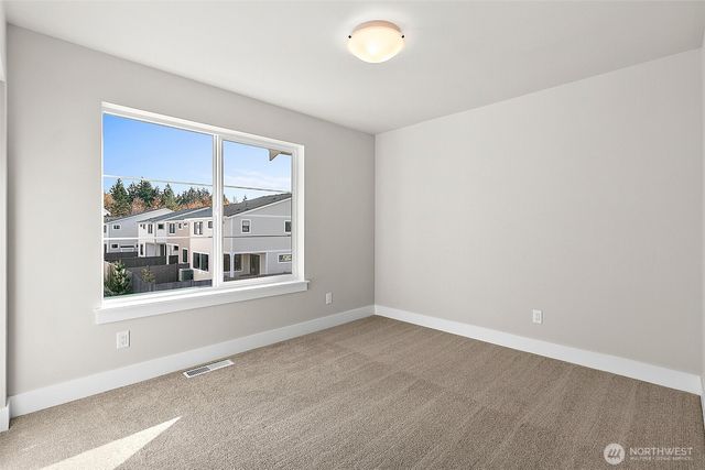 14228 SE 284th Place, Kent, WA 98042