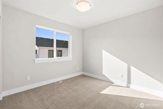 14228 SE 284th Place, Kent, WA 98042