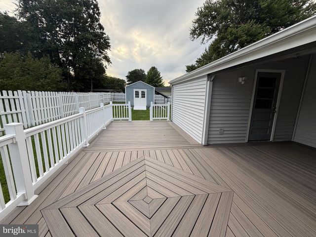 114 LARK LN, Stafford, VA 22556