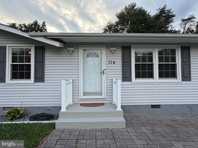 114 LARK LN, Stafford, VA 22556