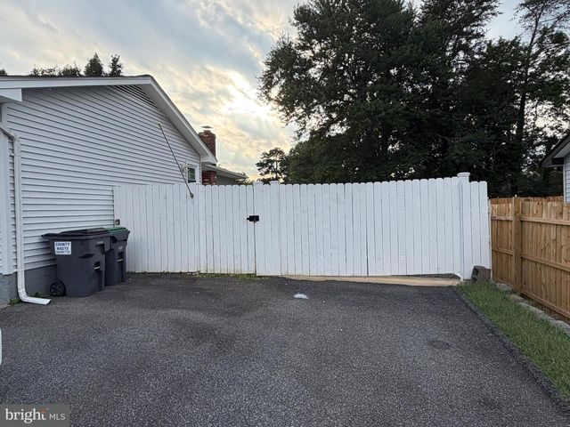 114 LARK LN, Stafford, VA 22556