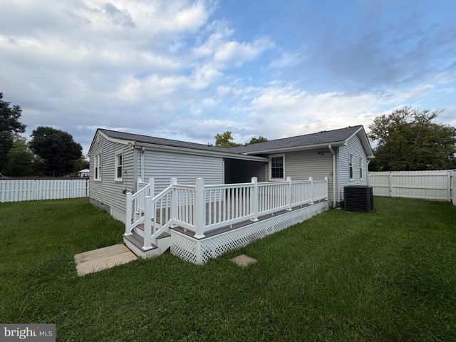 114 LARK LN, Stafford, VA 22556