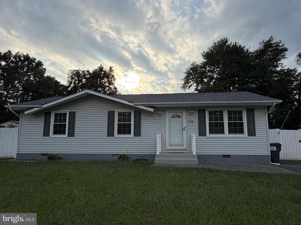 114 LARK LN, Stafford, VA 22556