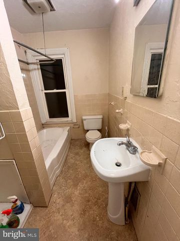 837 W LOCUST ST, York, PA 17401