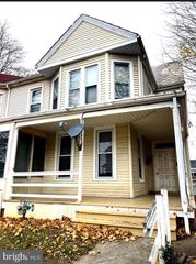 837 W LOCUST ST, York, PA 17401
