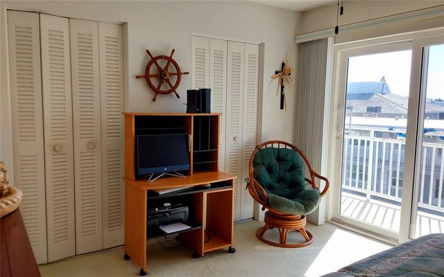 9755 HARRELL AVENUE 206, Treasure Island, FL 33706