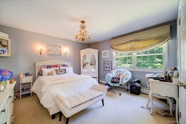 10 Evergreen Court, Suffern, NY 10901