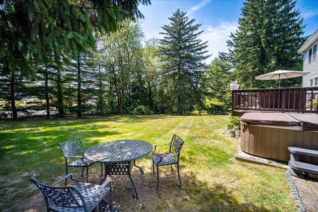 10 Evergreen Court, Suffern, NY 10901