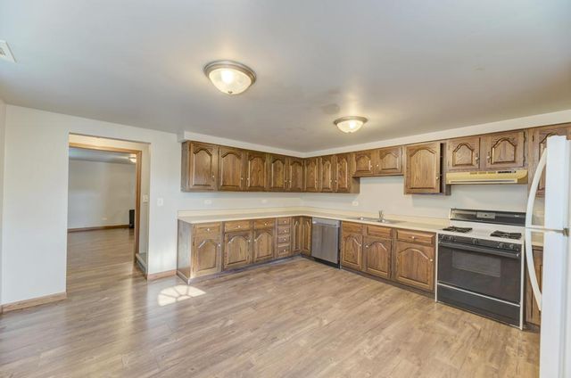 22812 Wentworth Avenue, Steger, IL 60475