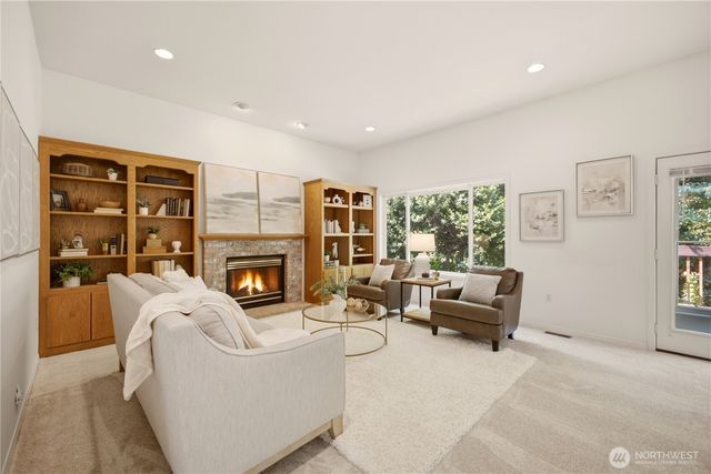 403 Sheridan Place, Steilacoom, WA 98388