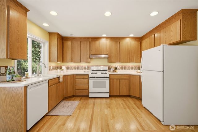 403 Sheridan Place, Steilacoom, WA 98388