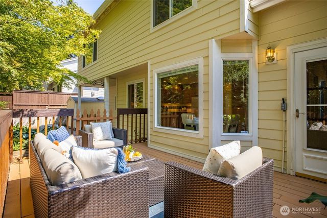 403 Sheridan Place, Steilacoom, WA 98388