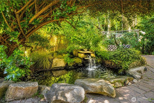 403 Sheridan Place, Steilacoom, WA 98388
